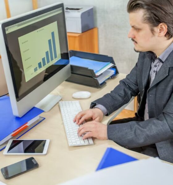 How Much Do Brokers Charge to Sell a Business